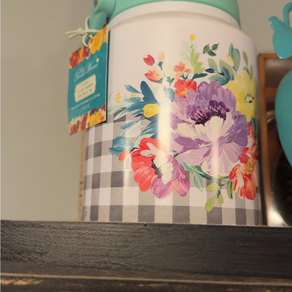 Pioneer woman water jug